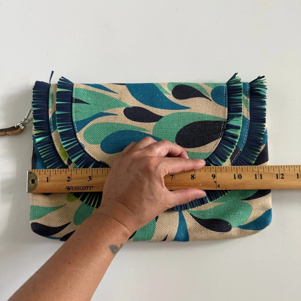 Vera Bradley Wristlet Clutch Blue Green Abstract Fringe Canvas Bag